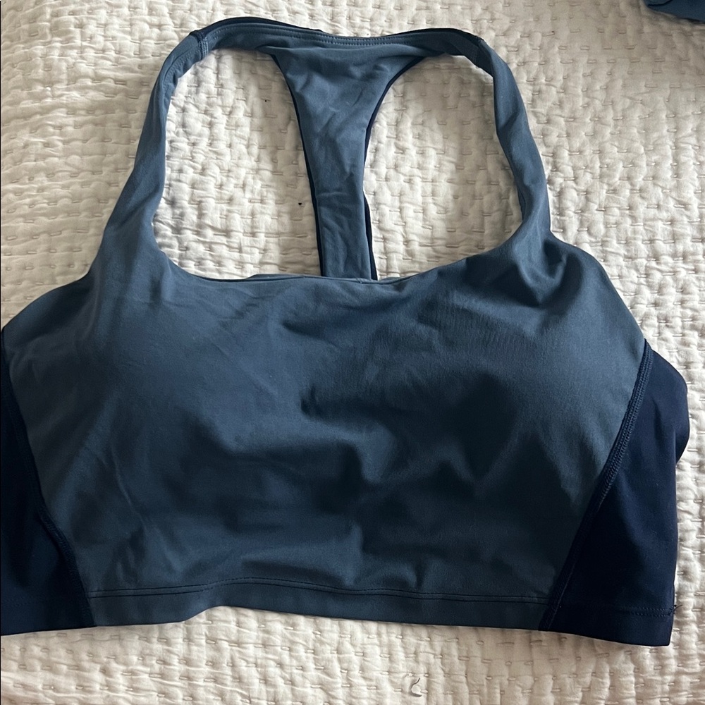 Athleta Transcend Sports Bra
